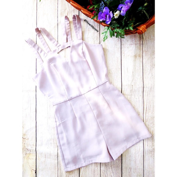 ONE LEFT! Mauve keyhole romper 🌷 - Picture 3 of 6